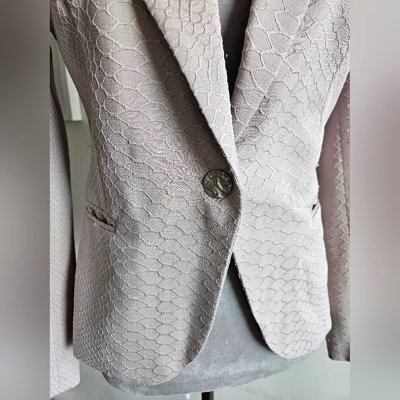 CYNTHIA ROWLEY Snake Pattern Blazer - Picture 6 of 13